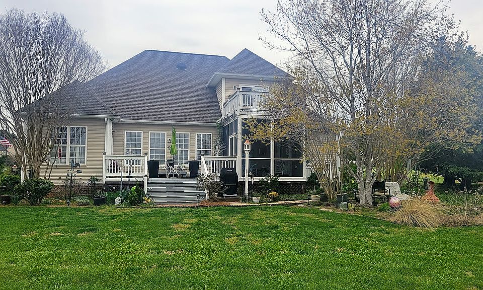 2nd image of 1011 Riverpointe Dr