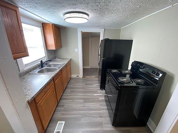 2nd image of 2217 Lawson Ave