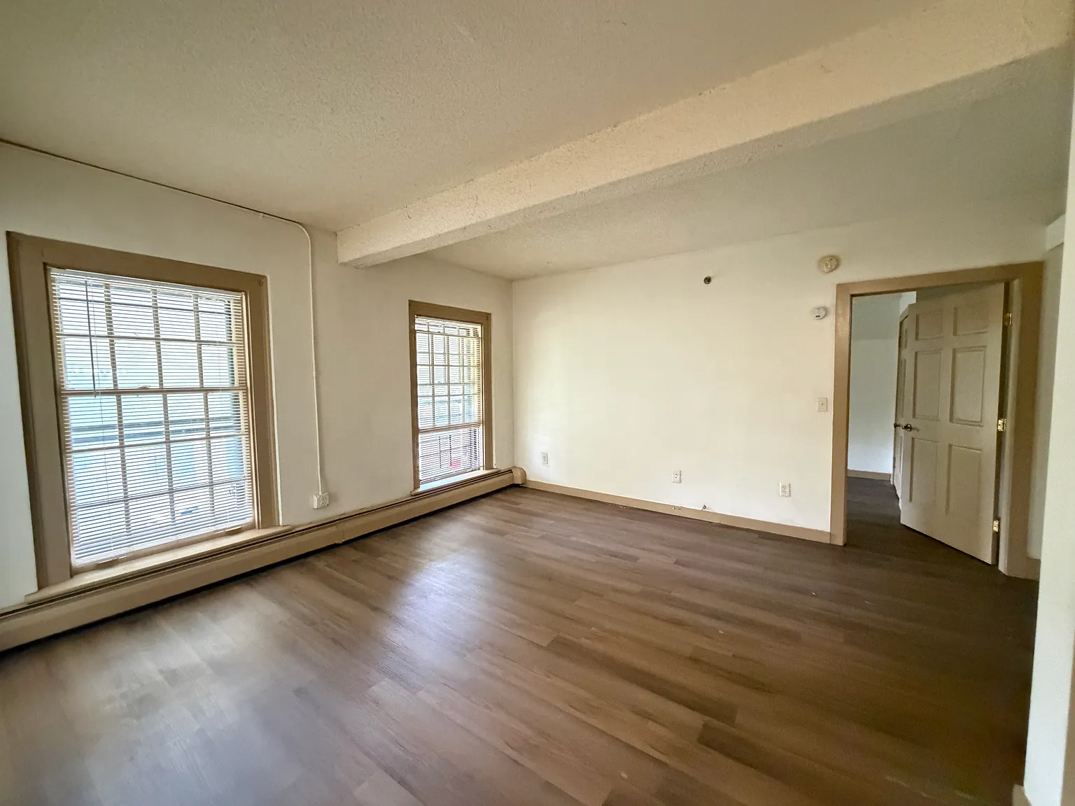 1 bed, $899 — Photo 4