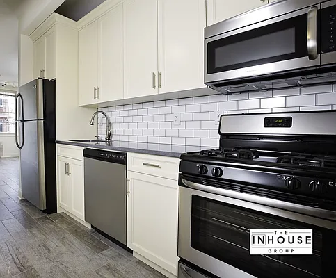 Rented by The InHouse Group | media 6