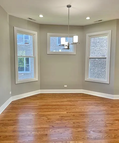 5223 N Sawyer Ave #2 — Photo 5