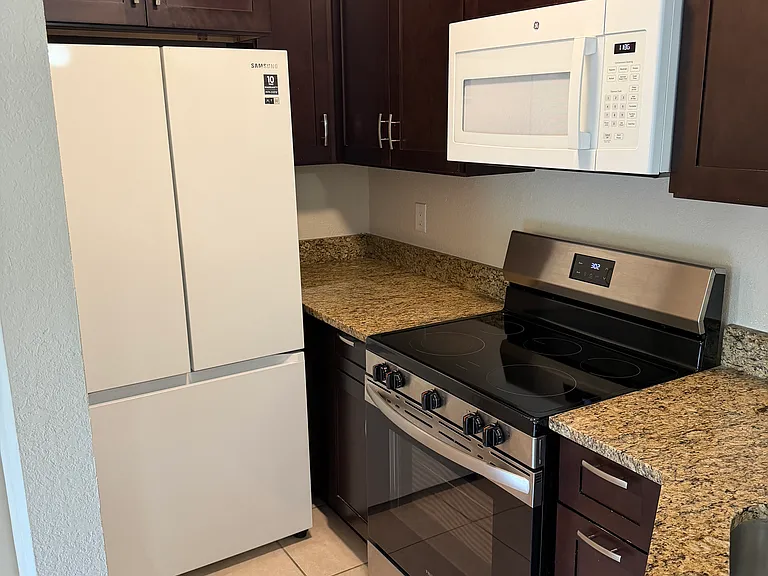 6004 Westgate Dr #102 — Photo 10