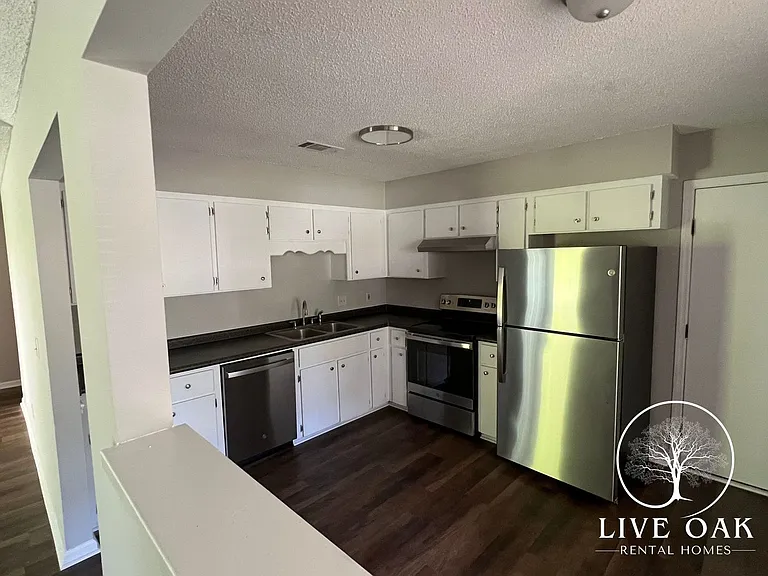 708 Timber Ridge Trl — Photo 7