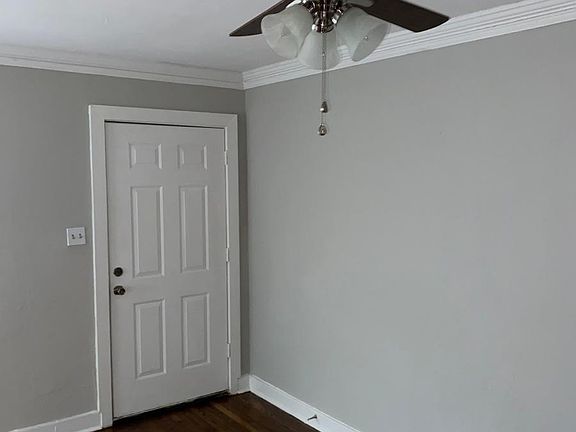 4th image of 7916 Harrold St