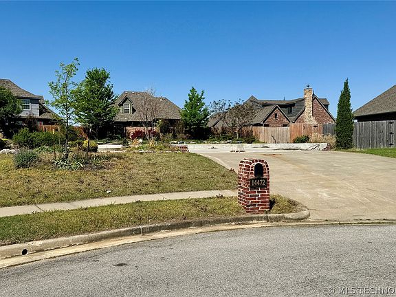 3rd image of 14472 S Gary Ct