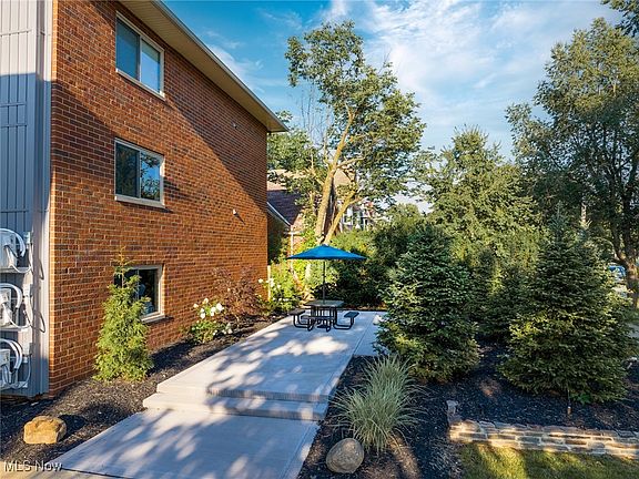 2nd image of 10524 Clifton Blvd #105