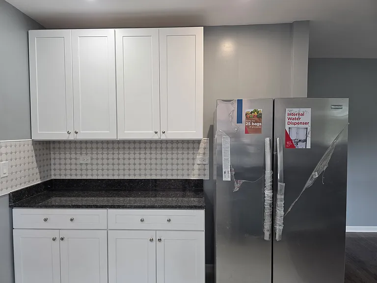 2054 E 69th St #1B — Photo 33