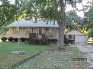 202 S Grove St, Tampico, IL 61283