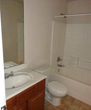 4th image of 126 Deanna Ln