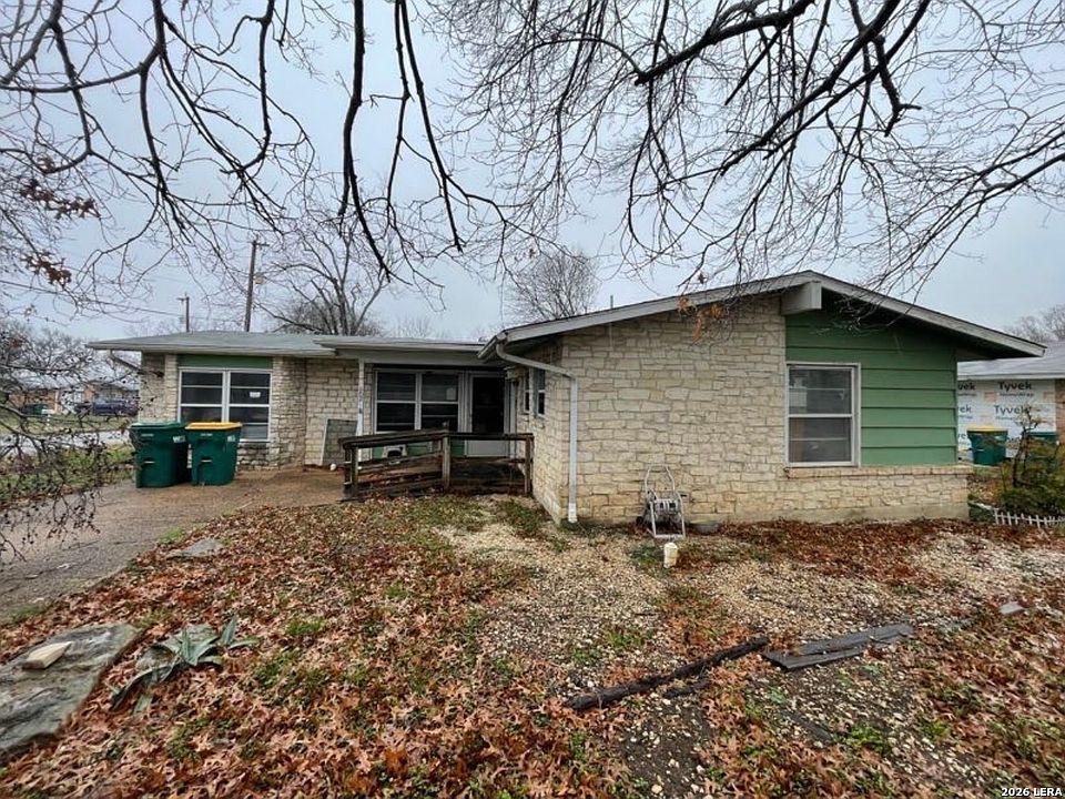 1st image of 602 E Langley