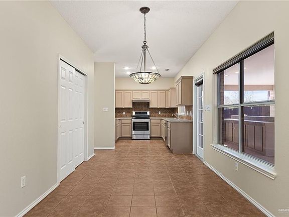 3rd image of 3508 San Armando