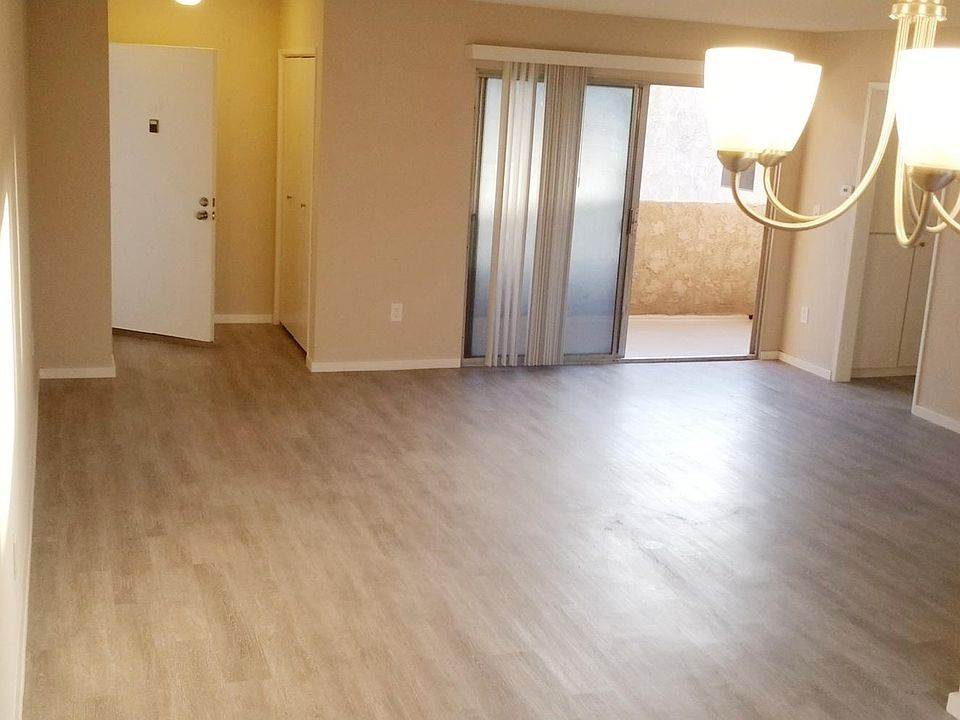 Living room with second balcony!!
