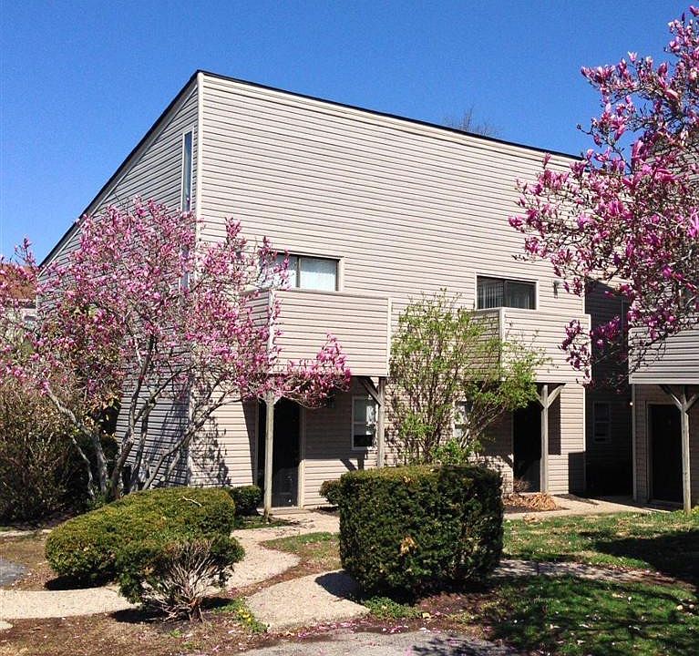 1st image of 505 Delzan Pl #601