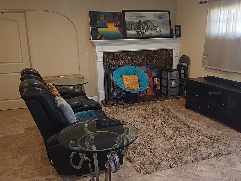 5851 Richmond Ave #2 — Photo 8