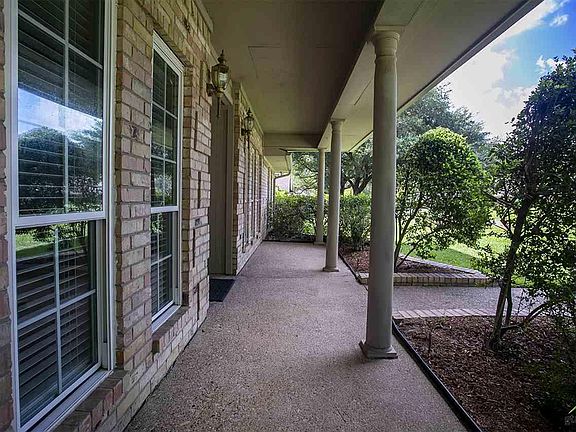 2nd image of 5808 Sheffield Dr