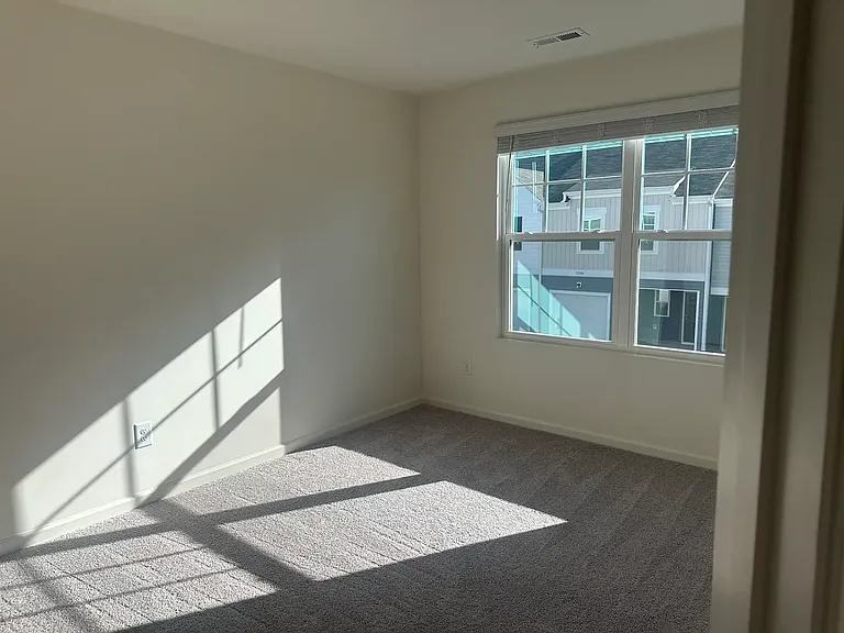 3513 Walker Dr W — Photo 17