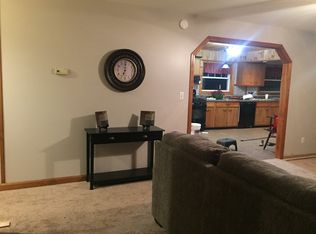 27 Meadow Ln, Highgate Center, VT 05459