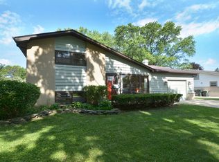 406 N Drury Ln, Arlington Heights, IL