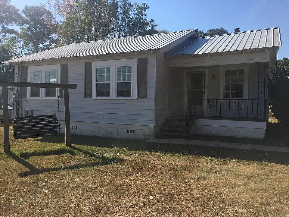 1 of 2 houses 4 1 price