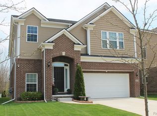 860 Backshore Dr, Canton, MI 48187