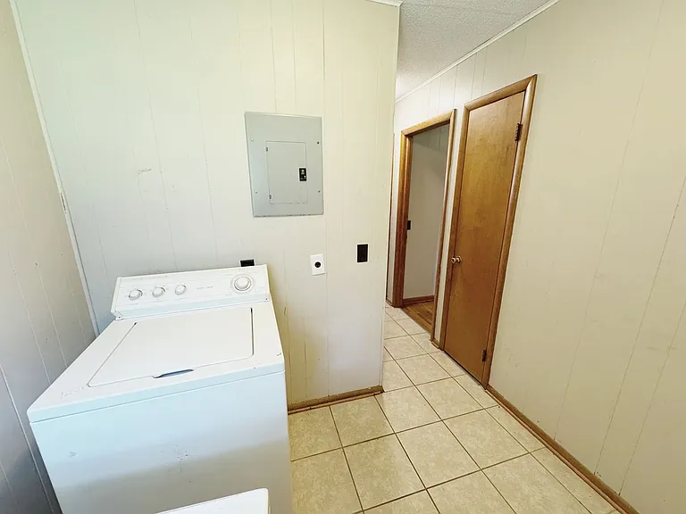 420 Jackson St. — Photo 13