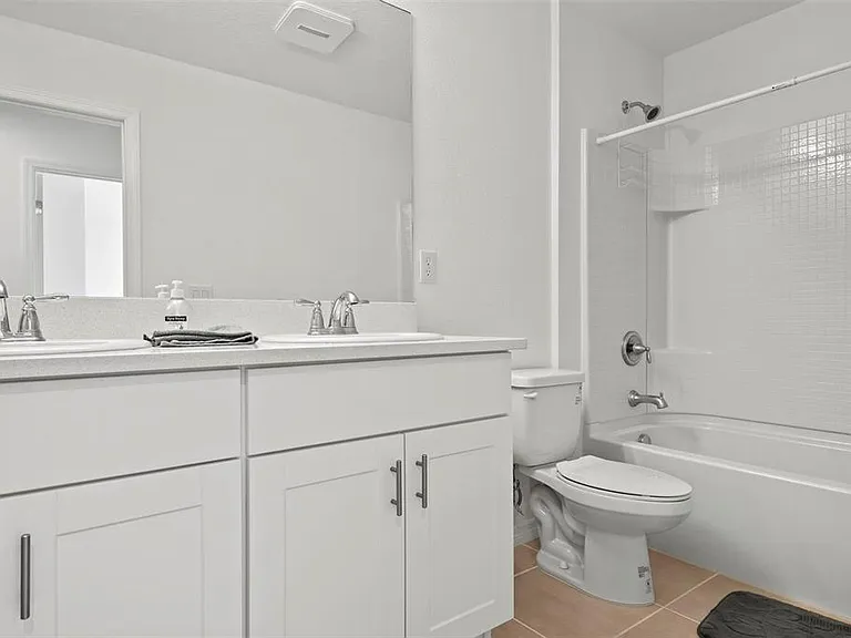 6305 Springmont Loop — Photo 29