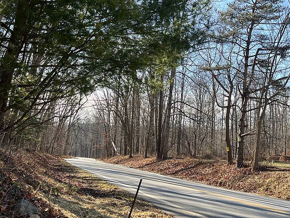4th image of 3807 Rinehart Rd
