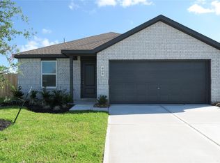 908 Woodhaven Lakes Dr, Seabrook, TX 77586