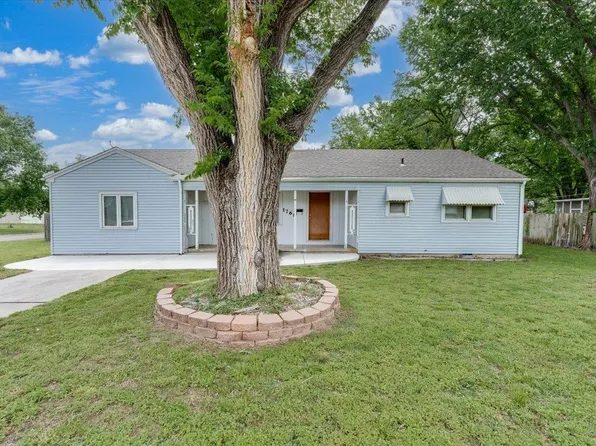 1768 N Richmond Dr, Wichita, KS 67203