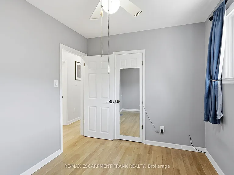 95 E 18th St #1 — Photo 22