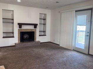 6503 S 46th St, Omaha, NE 68117