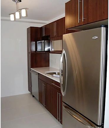 2nd image of 302 2nd St APT 3F