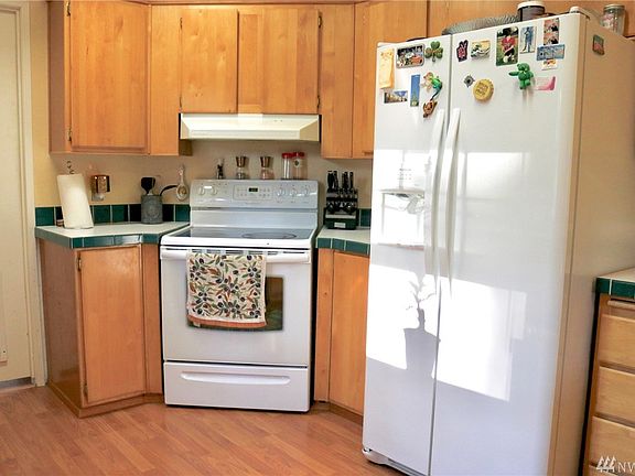 3rd image of 16518 42nd Avenue Ct E
