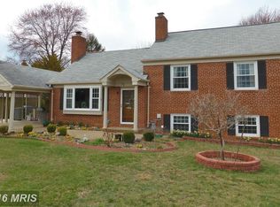 7612 Newcastle Dr, Annandale, VA 22003