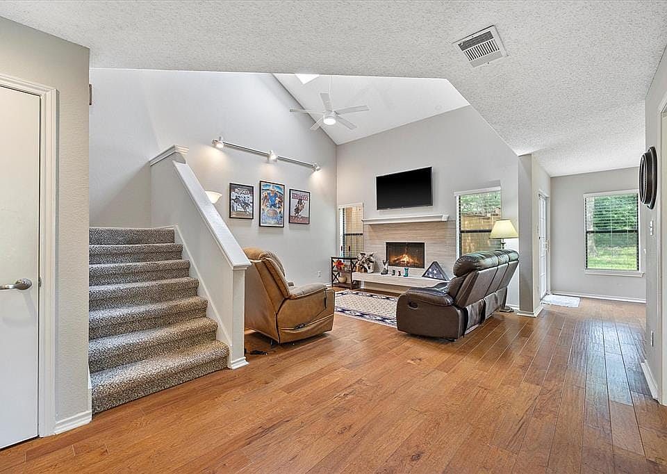 1st image of 5543 Canada Ct