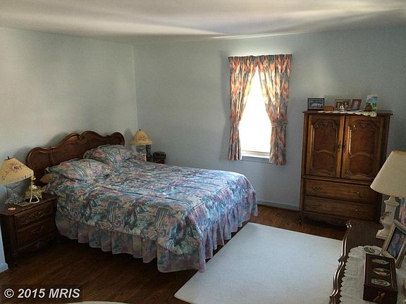 4th image of 639 N Abingdon St
