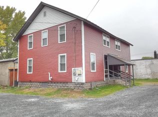 2 Dana St APT B, West Lebanon, NH 03784