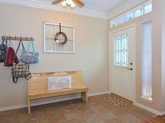 Entry hall with title floors.