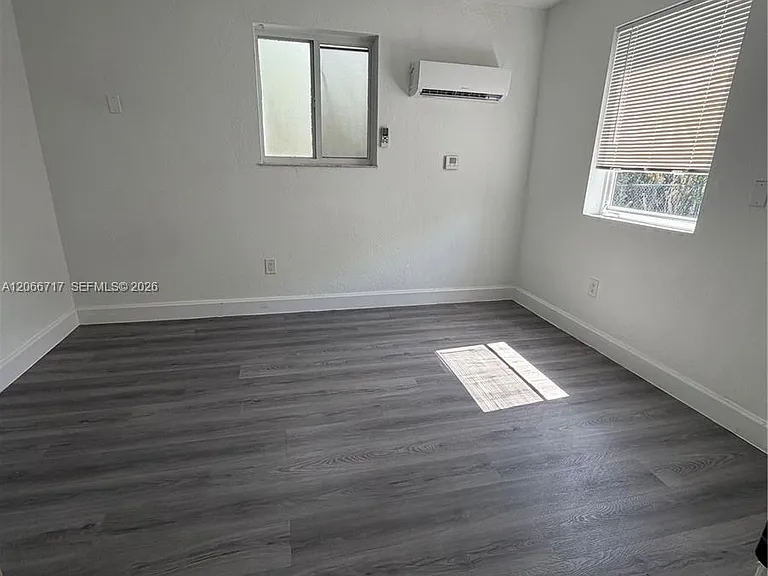 328 SW 15th Ave — Photo 17