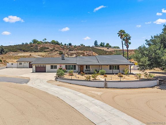 4th image of 37200 Mesa Rd