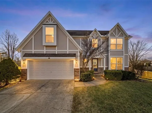 12627 Slater Ln, Overland Park, KS 66213