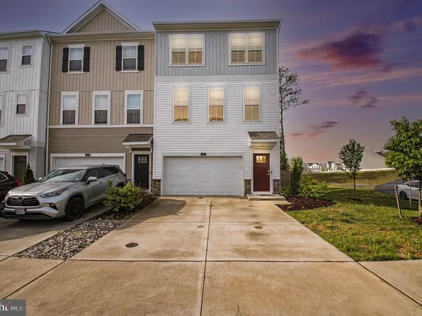 431 Snowberry Ln, Fredericksburg, VA 22405