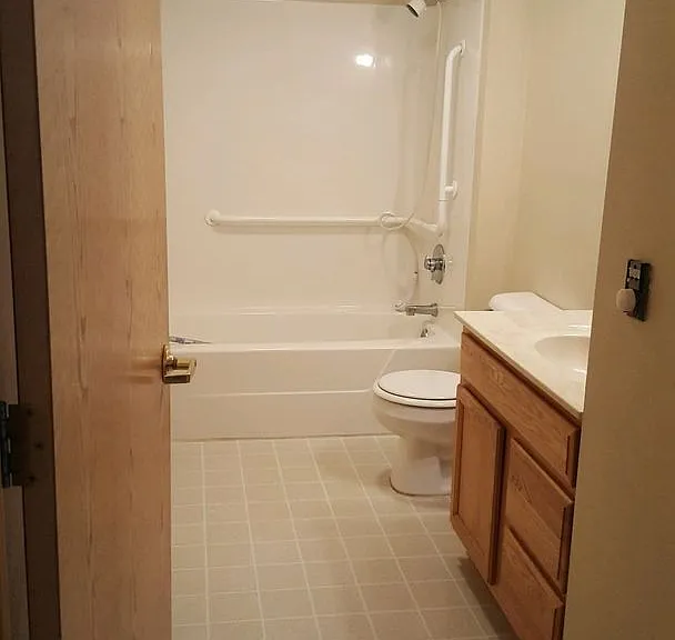 23298 Elm St — Photo 20