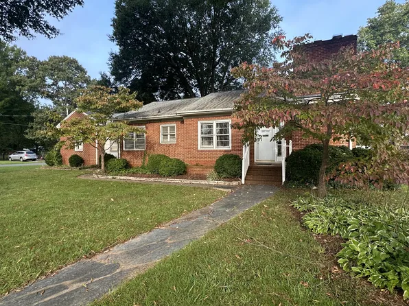 1935 Trail Five, Burlington, NC 27215