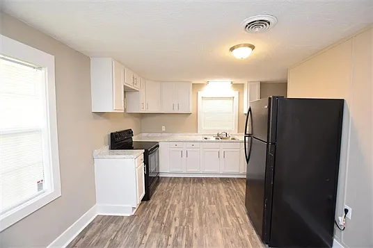 2 bed, $975 — Photo 3