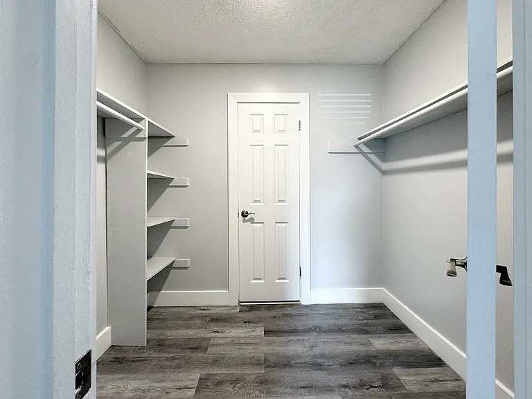 Ascot Place Apartments — Photo 38