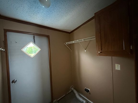 3rd image of 239 Ideal Cir