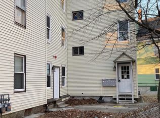 177 Belmont St #2L, Worcester, MA 01605