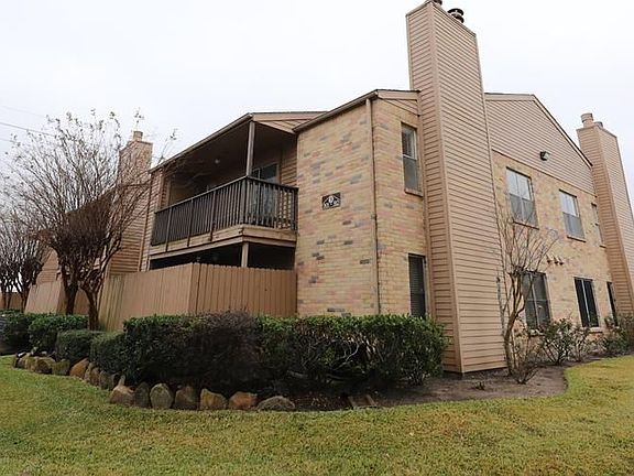 3rd image of 10555 Turtlewood Ct Unit 901