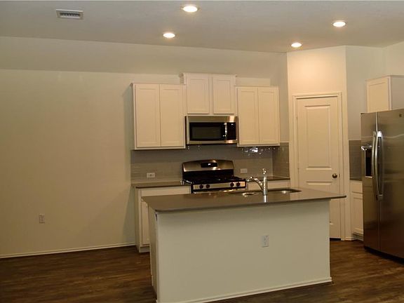 5th image of 11713 Monterosso Dr
